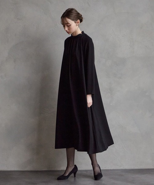 AIMER（エメ）の「【喪服・礼服】ウォッシャブル ラグランスリーブテントラインブラックワンピース（ワンピース・レディース・ブラック・LARGE/MEDIUM/SMALL）」の3枚目の写真