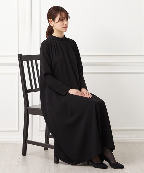 AIMER（エメ）の「【喪服・礼服】ウォッシャブル ラグランスリーブテントラインブラックワンピース（ワンピース・レディース・ブラック・LARGE/MEDIUM/SMALL）」の5枚目の写真