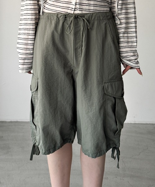 CANAL JEAN(キャナルジーン)の「ARMY TWILL ナイロンOXカーゴショーツ(カーゴパンツ・レディース・セージグリーン・SMALL)」の5枚目の写真