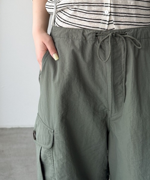 CANAL JEAN(キャナルジーン)の「ARMY TWILL ナイロンOXカーゴショーツ(カーゴパンツ・レディース・セージグリーン・SMALL)」の8枚目の写真