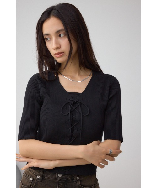AZUL by moussy(アズールバイマウジー)の「フェイクレイヤードレースアップニット(ニット/セーター・レディース・ブラック/ボルドー/モカ・FREE)」の6枚目の写真