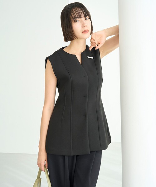 UNFILO(アンフィーロ)の「【VERY×UNFILOコラボ】BEAUTY FORM JERSEY+ ペプラムジレ(ベスト・レディース・ブラック系/ベージュ系/ネイビー系・SMALL/MEDIUM/LARGE)」の5枚目の写真
