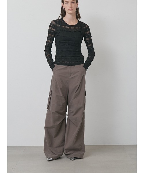 styling/（スタイリング）の「ラッフルレース2WAYシアートップス（Tシャツ/カットソー・レディース・ホワイト/ブラック・F）」の3枚目の写真