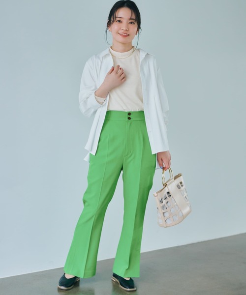 COHINA(コヒナ)の「サイドベンツカラーフレアパンツ 【低身長・小柄女性】(スラックス・レディース・グリーン/イエロー・XS-Short/XS-Regular)」の16枚目の写真