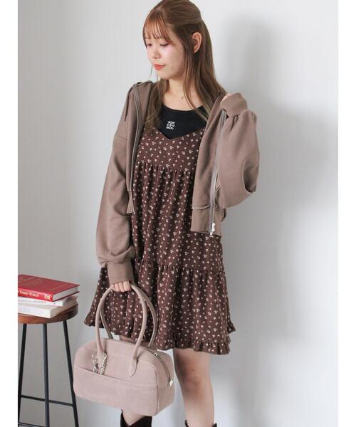 ehka sopo（エヘカソポ）の「チャーム付きエコスウェードボストン（ハンドバッグ・レディース・ブラウン/グリーン/ベージュ・F）」の7枚目の写真