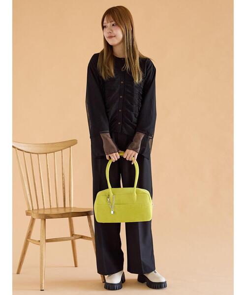 ehka sopo（エヘカソポ）の「チャーム付きエコスウェードボストン（ハンドバッグ・レディース・ブラウン/グリーン/ベージュ・F）」の19枚目の写真