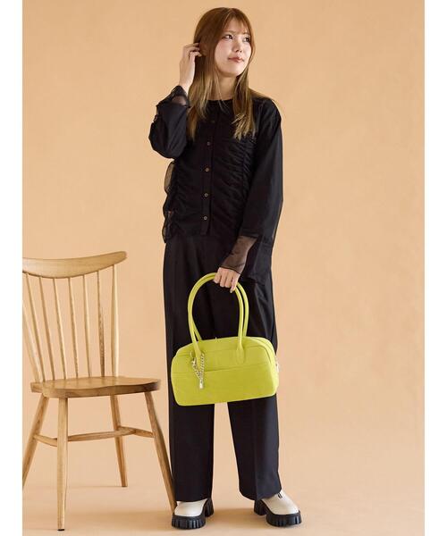 ehka sopo（エヘカソポ）の「チャーム付きエコスウェードボストン（ハンドバッグ・レディース・ブラウン/グリーン/ベージュ・F）」の20枚目の写真