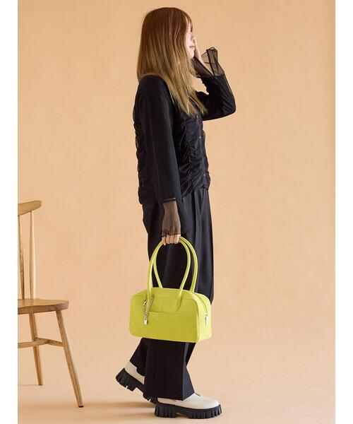 ehka sopo（エヘカソポ）の「チャーム付きエコスウェードボストン（ハンドバッグ・レディース・ブラウン/グリーン/ベージュ・F）」の21枚目の写真