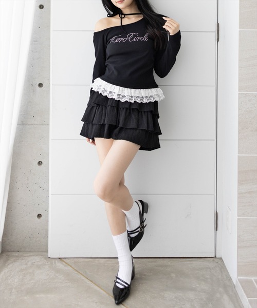 clear（クリア）の「レースフリルロゴ入りレイヤード風長袖カットソー［韓国ファッション ガーリー］（Tシャツ/カットソー・レディース・ブラック/アイボリー/ブラウン/グレー・F）」の5枚目の写真