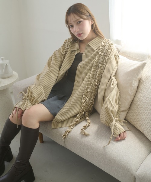 Ambre Neige（アンブルネージュ）の「stripe flill over shirt tunic / ストライプフリルオーバーシャツチュニック（シャツ/ブラウス・レディース・ベージュ/ダークブラウン/サックスブルー・FREE）」の12枚目の写真