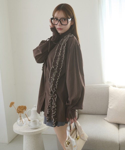 Ambre Neige（アンブルネージュ）の「stripe flill over shirt tunic / ストライプフリルオーバーシャツチュニック（シャツ/ブラウス・レディース・ベージュ/ダークブラウン/サックスブルー・FREE）」の16枚目の写真