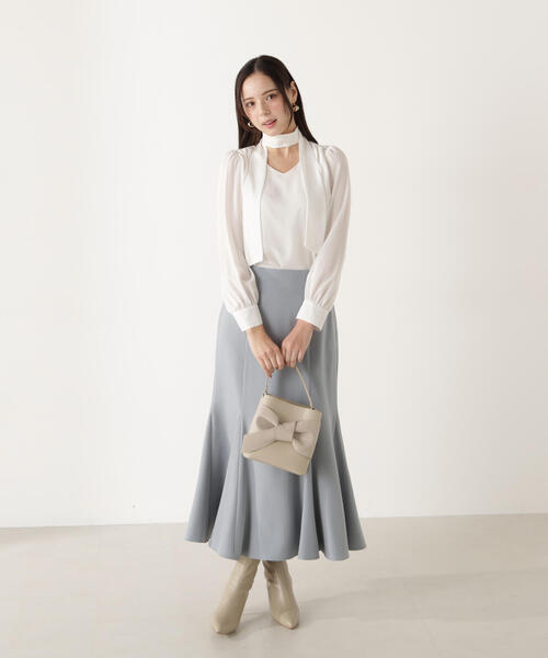 PROPORTION BODY DRESSING（プロポーションボディドレッシング）の「＜ウォッシャブル＞２ＷＡＹリボンタック付きブラウス / 1215210003（シャツ/ブラウス・レディース・ベージュ/ホワイト系その他/ブルー・SMALL/MEDIUM）」の9枚目の写真