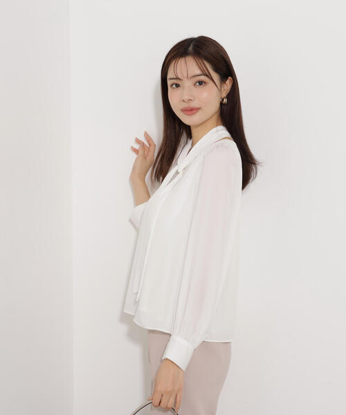 PROPORTION BODY DRESSING（プロポーションボディドレッシング）の「＜ウォッシャブル＞２ＷＡＹリボンタック付きブラウス / 1215210003（シャツ/ブラウス・レディース・ベージュ/ホワイト系その他/ブルー・SMALL/MEDIUM）」の17枚目の写真