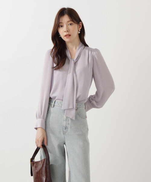 PROPORTION BODY DRESSING（プロポーションボディドレッシング）の「＜ウォッシャブル＞２ＷＡＹリボンタック付きブラウス / 1215210003（シャツ/ブラウス・レディース・ベージュ/ホワイト系その他/ブルー・SMALL/MEDIUM）」の4枚目の写真