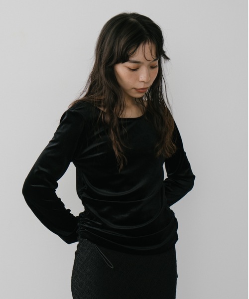 DRWCYS（ドロシーズ）の「カップインサイドギャザーベロアトップス（Tシャツ/カットソー・レディース・ホワイト/ブラック/ブラウン・FREE）」の16枚目の写真