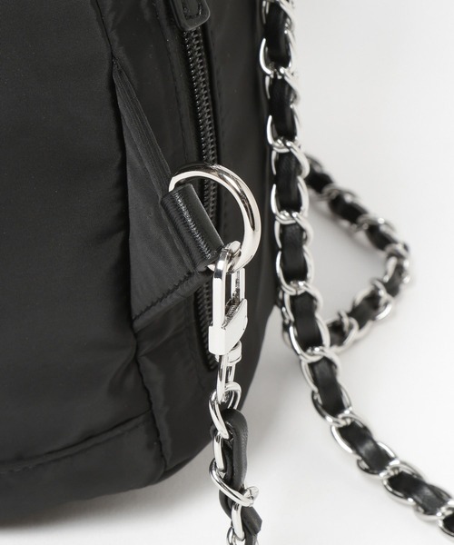 LOWRYS FARM（ローリーズファーム）の「チェーンショルダーリュック　600865（ショルダーバッグ・レディース・ブラック・FREE）」の10枚目の写真