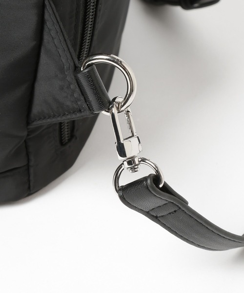 LOWRYS FARM（ローリーズファーム）の「チェーンショルダーリュック　600865（ショルダーバッグ・レディース・ブラック・FREE）」の11枚目の写真