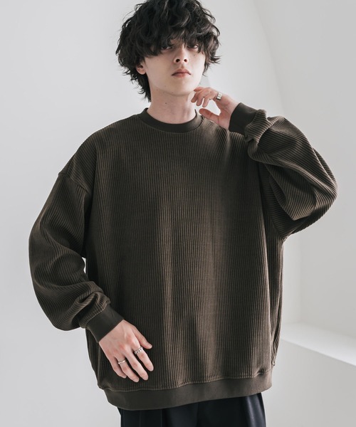 Rocky Monroe（ロッキーモンロー）の「新色追加 オーバーサイズカットコーデュロイ・スエードクルーネック長袖プルオーバー（スウェット・メンズ・チャコール/ネイビー/ブラウン/ブラック/アイボリー/ブラウン系/ブラック系/ワイン・M/L/XL）」の5枚目の写真