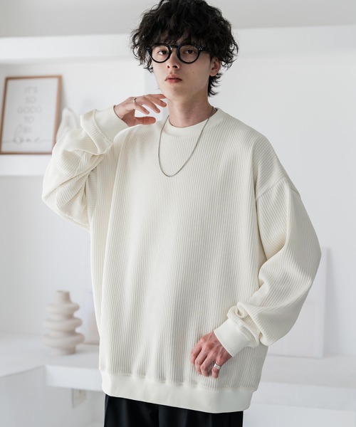 Rocky Monroe（ロッキーモンロー）の「新色追加 オーバーサイズカットコーデュロイ・スエードクルーネック長袖プルオーバー（スウェット・メンズ・チャコール/ネイビー/ブラウン/ブラック/アイボリー/ブラウン系/ブラック系/ワイン・M/L/XL）」の2枚目の写真