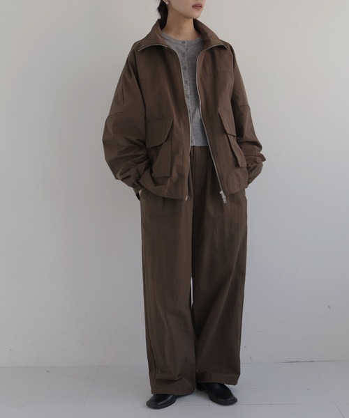 hellam（へラム）の「合繊ツイル スタンドカラージップブルゾン（その他アウター・レディース・ブラック/グレイッシュベージュ/オフホワイト/ブラウン・FREE）」の10枚目の写真