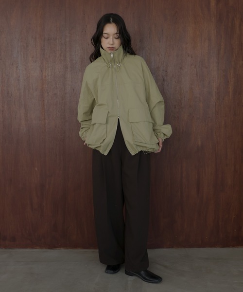 hellam（へラム）の「合繊ツイル スタンドカラージップブルゾン（その他アウター・レディース・ブラック/グレイッシュベージュ/オフホワイト/ブラウン・FREE）」の20枚目の写真