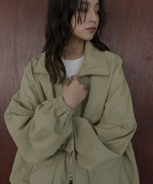 hellam（へラム）の「合繊ツイル スタンドカラージップブルゾン（その他アウター・レディース・ブラック/グレイッシュベージュ/オフホワイト/ブラウン・FREE）」の16枚目の写真