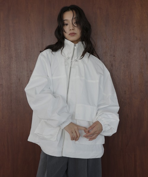 hellam（へラム）の「合繊ツイル スタンドカラージップブルゾン（その他アウター・レディース・ブラック/グレイッシュベージュ/オフホワイト/ブラウン・FREE）」の19枚目の写真