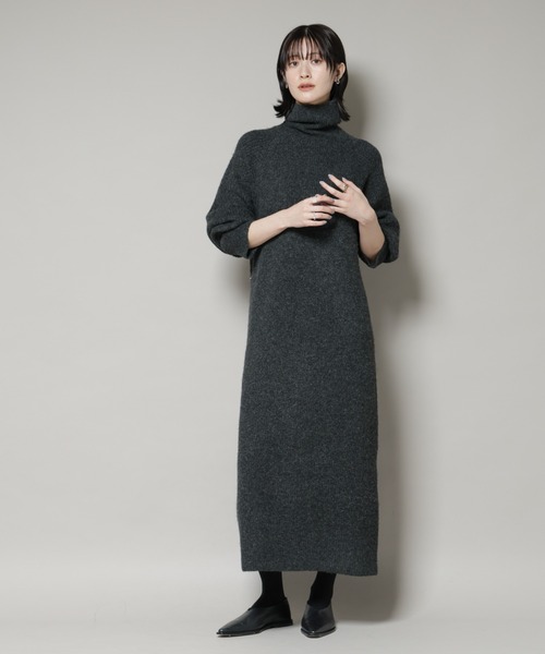 NANO universe(ナノユニバース)の「エアリーヤーン畦編タートルニットマキシワンピース(ワンピース・レディース・ブルー/ライトグレー/チャコール・FREE)」の19枚目の写真