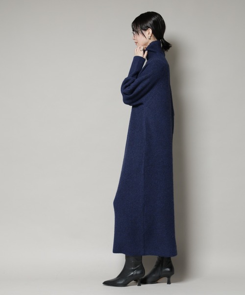 NANO universe(ナノユニバース)の「エアリーヤーン畦編タートルニットマキシワンピース(ワンピース・レディース・ブルー/ライトグレー/チャコール・FREE)」の12枚目の写真