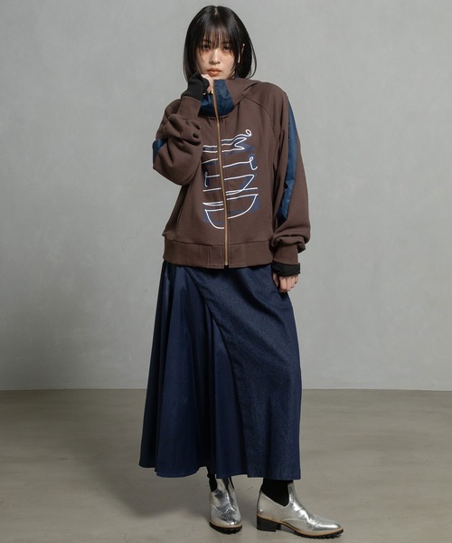 MARECHAL TERRE（マルシャルテル）の「ロゴフーディー（パーカー・レディース・アイボリー/グレー/ブラック/ブラウン・MEDIUM）」の5枚目の写真