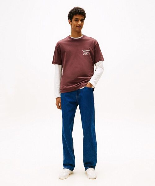 tommy jeans(トミー ジーンズ)の「リラックスノベルティTシャツ(Tシャツ/カットソー・メンズ・ブラウン系その他/オレンジ系その他3・LARGE/MEDIUM/SMALL/X-LARGE/X-SMALL)」の3枚目の写真