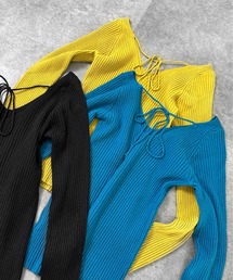 jiasecond.（ジアセカンド）の「【jiasecond.】バックリボンリブトップス / ニット リブニット タイト Vネック 長袖 バックストラップ ブラック ブルー マスタード ZOZOTOWN限定（ニット/セーター）」