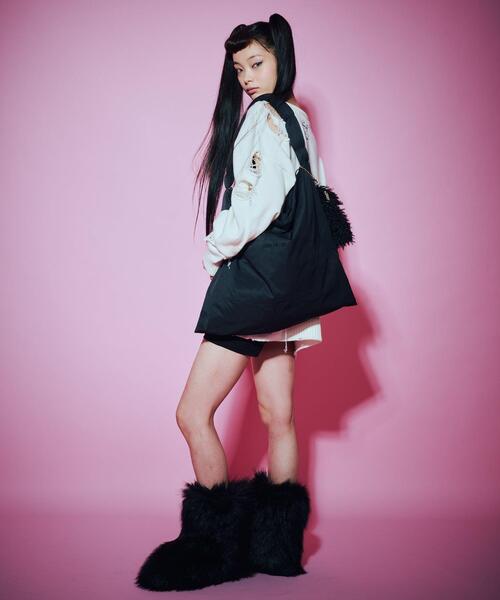 anna sui nyc(アナ スイ エヌ ワイ シー)の「anna sui nyc/アナ スイ エヌワイシー/『×寺田てら』TERAリバーシブルバッグ(トートバッグ・レディース・パープル/ブラック・F)」の8枚目の写真