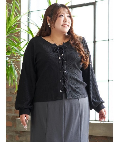 Re-J&SUPURE(リジェイアンドスプル)の「【大きいサイズ】【Kannaコラボ】リブレースアッププルオーバー(Tシャツ/カットソー・レディース・ダークグレー/ブラック・XX-LARGE/XXX-LARGE/XXXX-LARGE)」の2枚目の写真