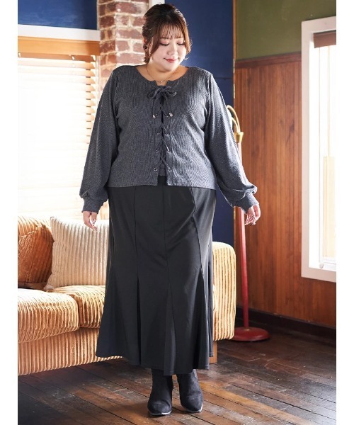 Re-J&SUPURE(リジェイアンドスプル)の「【大きいサイズ】【Kannaコラボ】リブレースアッププルオーバー(Tシャツ/カットソー・レディース・ダークグレー/ブラック・XX-LARGE/XXX-LARGE/XXXX-LARGE)」の16枚目の写真