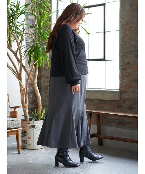 Re-J&SUPURE(リジェイアンドスプル)の「【大きいサイズ】【Kannaコラボ】リブレースアッププルオーバー(Tシャツ/カットソー・レディース・ダークグレー/ブラック・XX-LARGE/XXX-LARGE/XXXX-LARGE)」の4枚目の写真