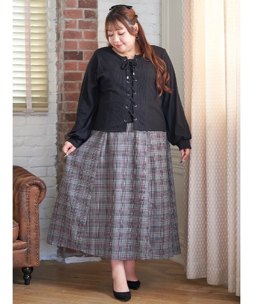 Re-J&SUPURE(リジェイアンドスプル)の「【大きいサイズ】【Kannaコラボ】リブレースアッププルオーバー(Tシャツ/カットソー・レディース・ダークグレー/ブラック・XX-LARGE/XXX-LARGE/XXXX-LARGE)」の7枚目の写真