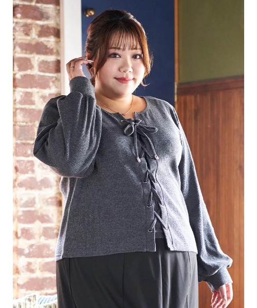 Re-J&SUPURE(リジェイアンドスプル)の「【大きいサイズ】【Kannaコラボ】リブレースアッププルオーバー(Tシャツ/カットソー・レディース・ダークグレー/ブラック・XX-LARGE/XXX-LARGE/XXXX-LARGE)」の10枚目の写真