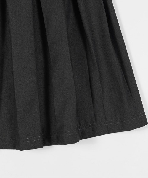 FANCY CLUB(ファンシークラブ)の「A'GEM/9 × .kom 『FANCY CLUB/ファンシークラブ』 CLASSIC BUCKLE PLEATS MIDI SKIRT/バックルプリーツスカート(スカート・レディース・グレー/ブラック・FREE)」の20枚目の写真