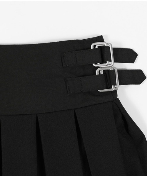 FANCY CLUB(ファンシークラブ)の「A'GEM/9 × .kom 『FANCY CLUB/ファンシークラブ』 CLASSIC BUCKLE PLEATS MIDI SKIRT/バックルプリーツスカート(スカート・レディース・グレー/ブラック・FREE)」の16枚目の写真