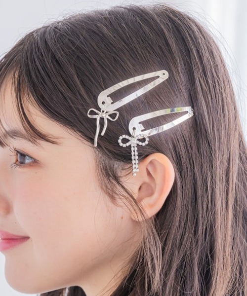 repipi armario（レピピ アルマリオ）の「【2個SET】リボンパッチンピン（ヘアピン・キッズ・ブラック/シルバー・ONESIZE）」の2枚目の写真