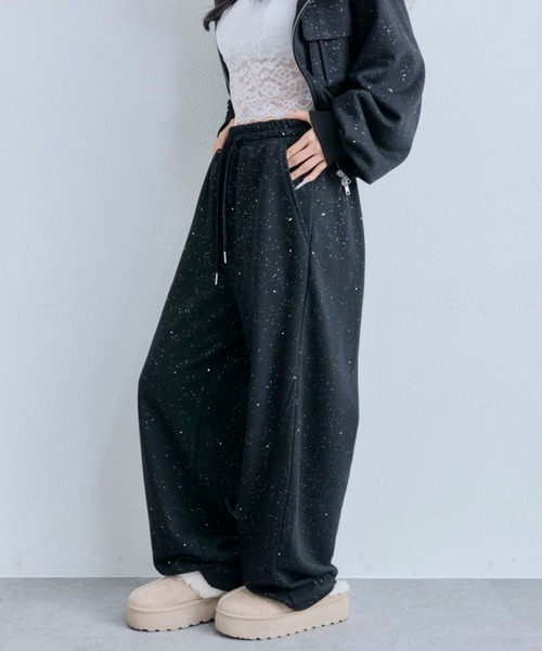 OLIVE des OLIVE（オリーブデオリーブ）の「ファー付きスウェットパンツ（スウェットパンツ・レディース・ブラック/オートミール/その他・FREE）」の4枚目の写真