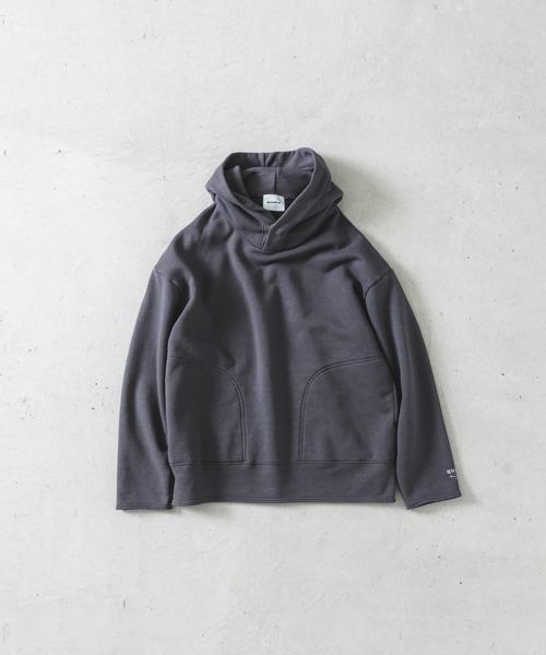 quadro(クオドロ)の「コーデュラヘビー裏毛プルパーカー(Tシャツ/カットソー・レディース・ライトカーキ/チャコール/ベージュ/オートミール・FREE)」の1枚目の写真