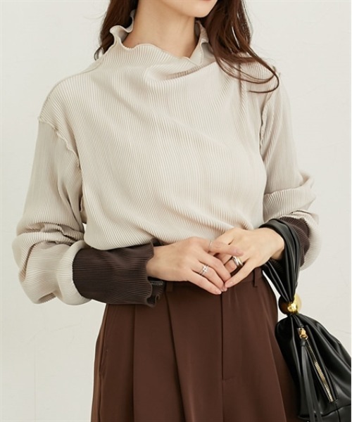 nissen（ニッセン）の「袖配色メローネックトップス（Tシャツ/カットソー・レディース・アイボリー/グレイッシュベージュ/チャコール・M/L）」の11枚目の写真