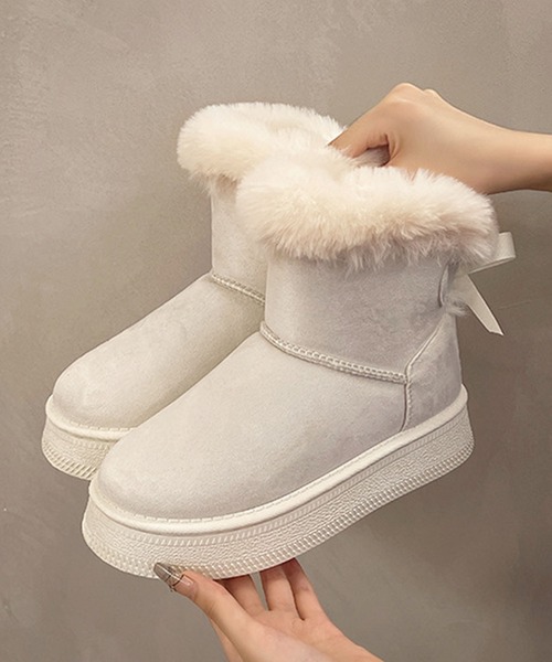 shoes365（シューズスリーシックスファイヴ）の「バックリボン　ムートンブーツ (AW)（ブーツ・レディース・ブラック/ホワイト/ブラウン・23.0cm/23.5cm/24.5cm/25.0cm/25.5cm）」の13枚目の写真