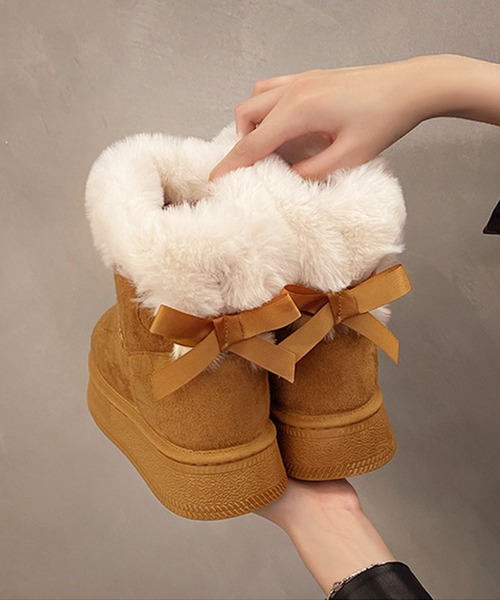 shoes365（シューズスリーシックスファイヴ）の「バックリボン　ムートンブーツ (AW)（ブーツ・レディース・ブラック/ホワイト/ブラウン・23.0cm/23.5cm/24.5cm/25.0cm/25.5cm）」の16枚目の写真