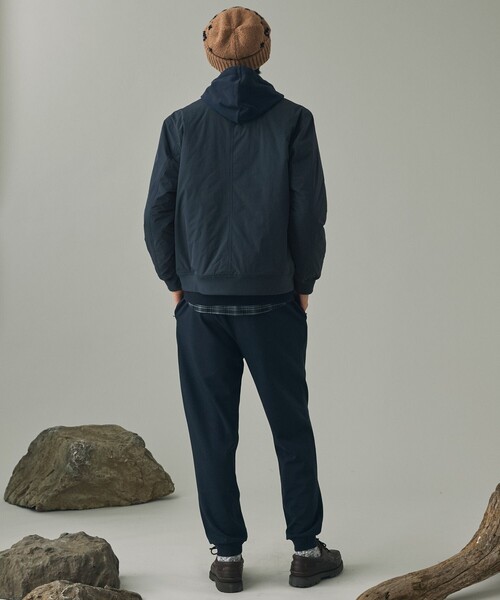 AIGLE（エーグル）の「撥水 REPREVE中綿 リバーシブル キルティングブルゾン（ダウンジャケット/コート・メンズ・ベージュ/モスグリーン/ダークネイビー/ブラック・M/L/S）」の10枚目の写真