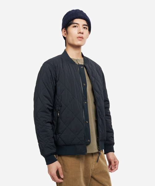 AIGLE（エーグル）の「撥水 REPREVE中綿 リバーシブル キルティングブルゾン（ダウンジャケット/コート・メンズ・ベージュ/モスグリーン/ダークネイビー/ブラック・M/L/S）」の21枚目の写真