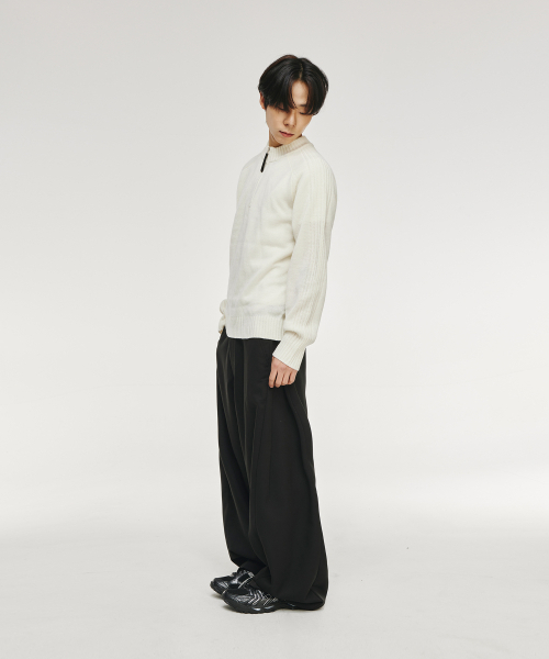 SIGNATURE（シグネチャ）の「マルチタックワイドスラックス[ブラック]（スラックス・レディース・その他・SMALL/MEDIUM/LARGE/X-LARGE）」の2枚目の写真