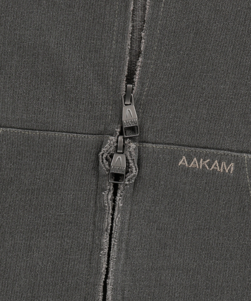 AAKAM(アーカム)の「Vintage Damaged Zip-Up Hoodie (Dark Gray)(パーカー・レディース・その他・1/2)」の13枚目の写真
